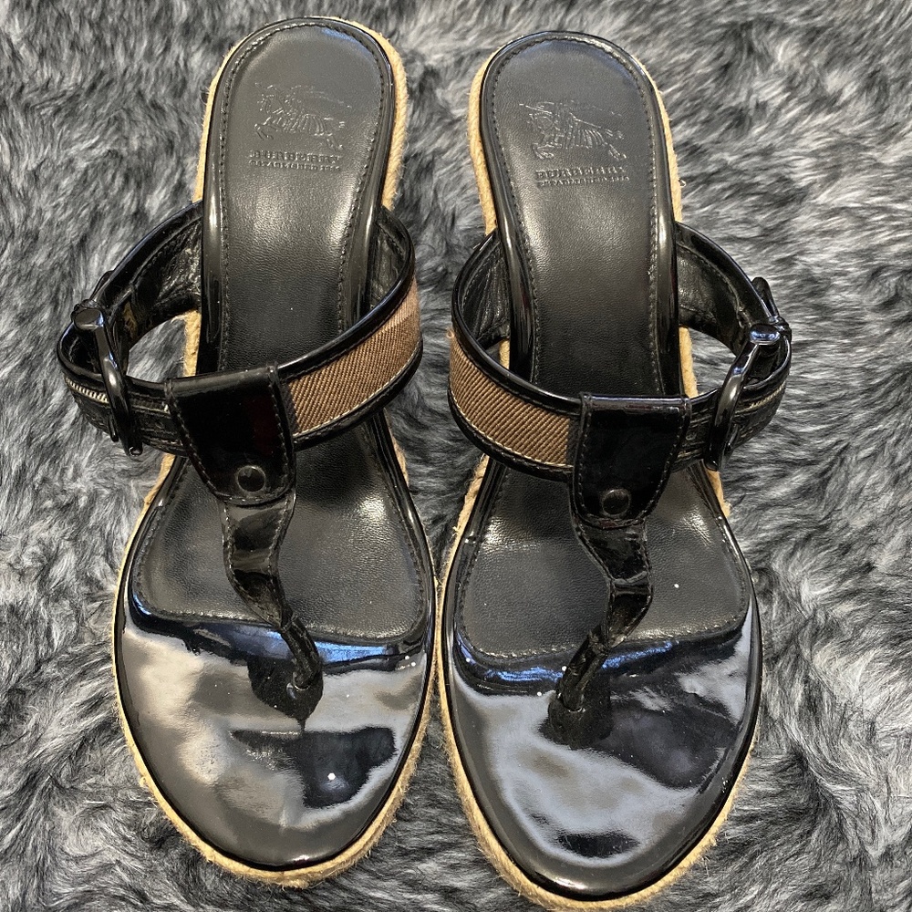 Authentic Burberry Women's Black and Tan Sandals wedge Espadrille Size 4…